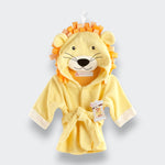 Little Moony lion hooded bath towel, a soft and cozy children’s towel for babies and toddlers after bath time. Front view.
