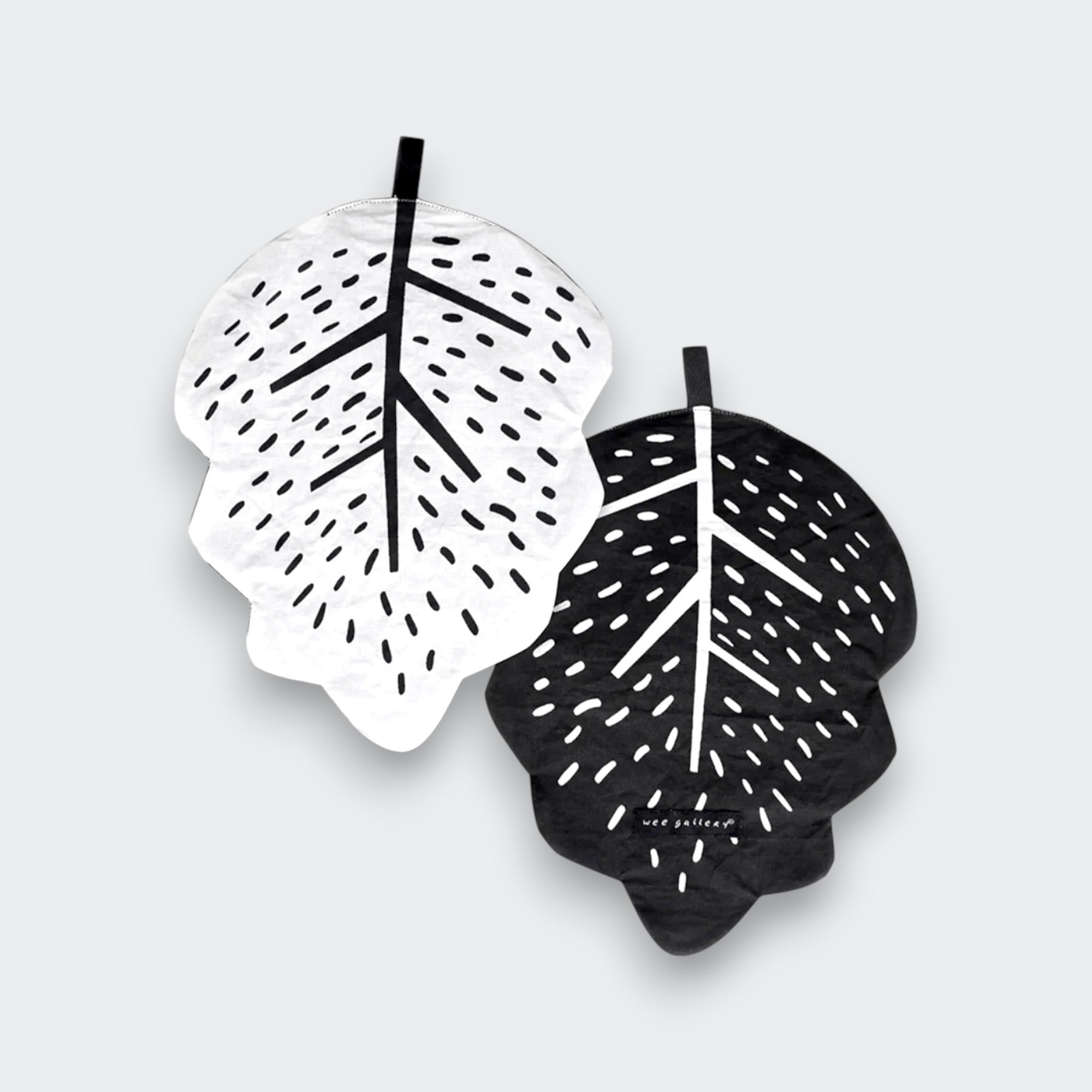 Little Moony leaf crinkle sensory toy, a soft baby developmental toy for newborns and infants