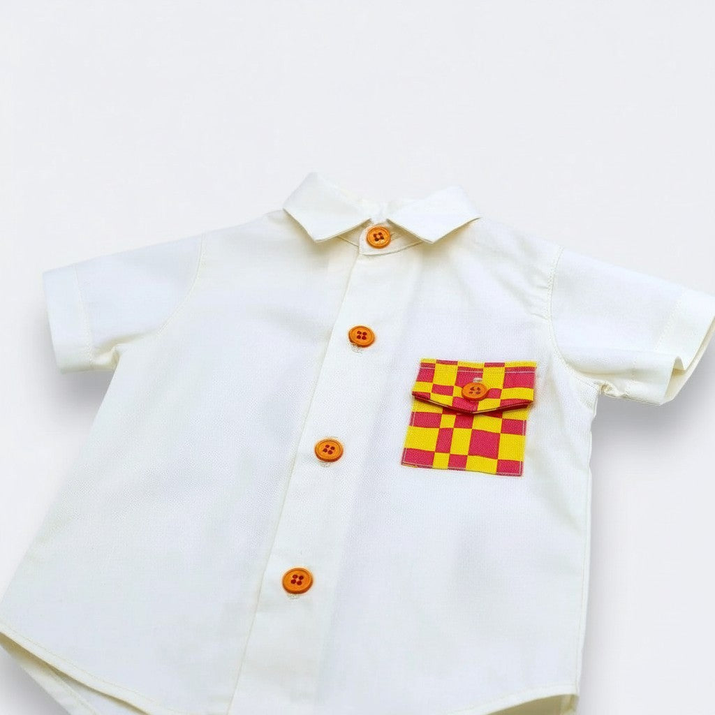 Little Moony Close-up of yellow and pink checkered pocket on Little Moony off white cotton button-up shirt